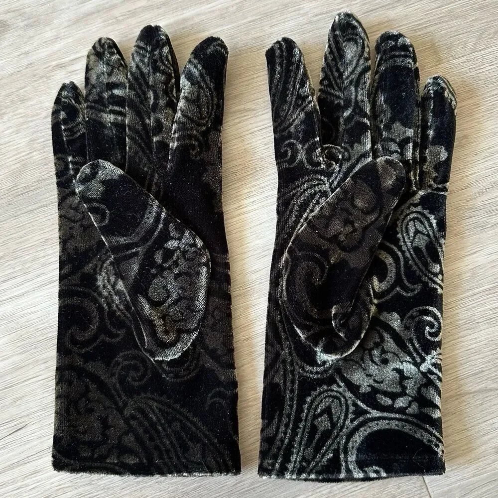 J & X NY Black & Gray Paisley Print Velvet Velour Gloves Women’s Size Medium